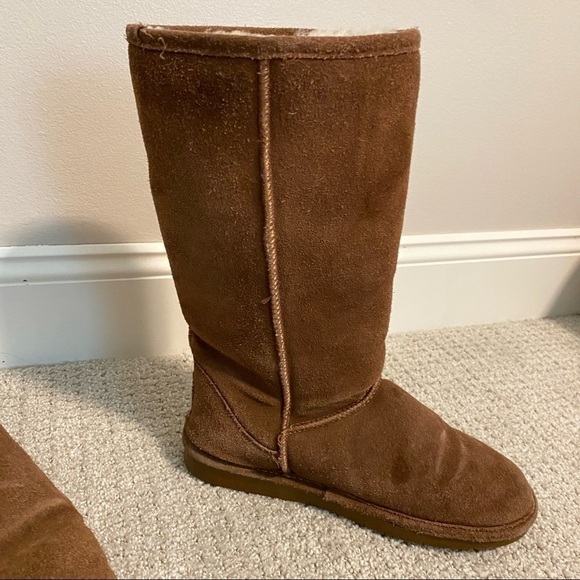 BearPaw Women's Tall Suede Boot in Hickory (Size 7) - Picture 5 of 7